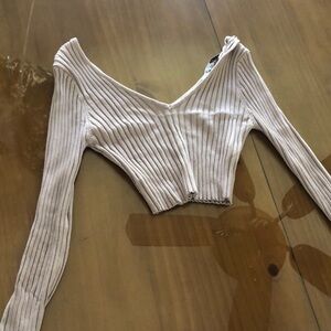 Long sleeve ribbed crop top